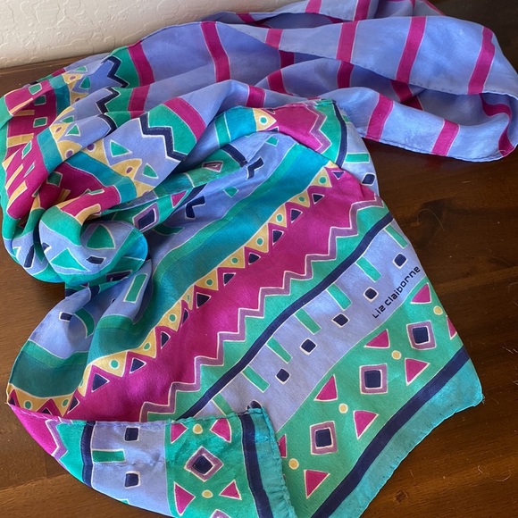 Liz Claiborne Accessories - VTG Liz Claiborne Silk Scarf